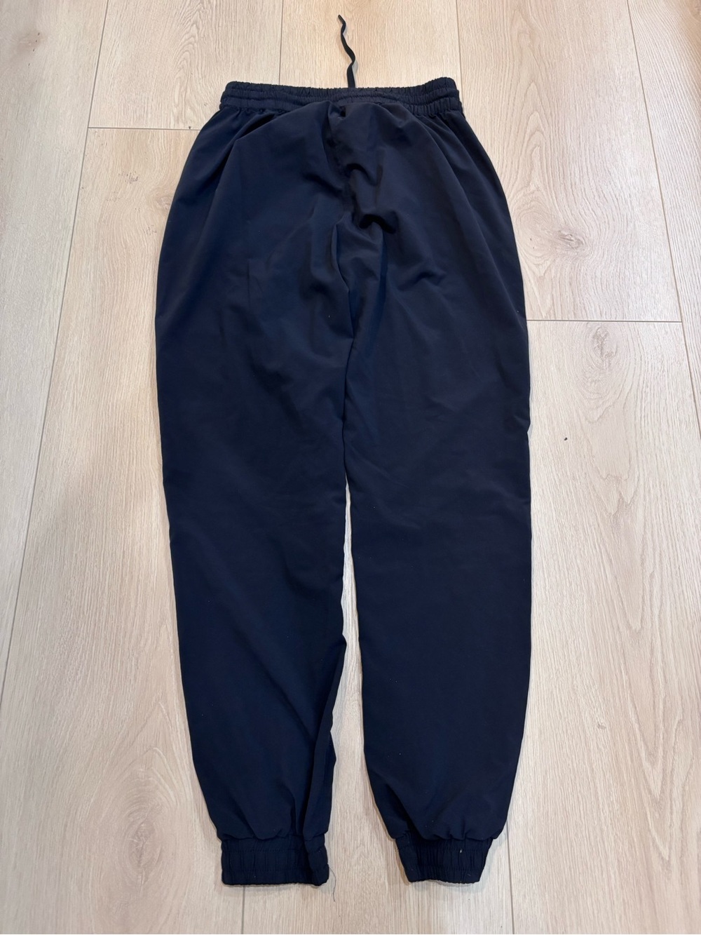 ARITZIA TNA JOGGER - Picture 2 of 5